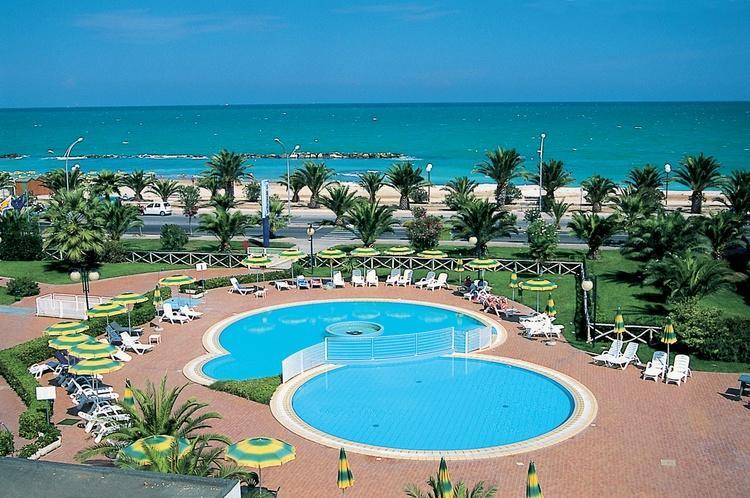 Ihr Residence Hotel Le Terrazze Гроттамаре Экстерьер фото