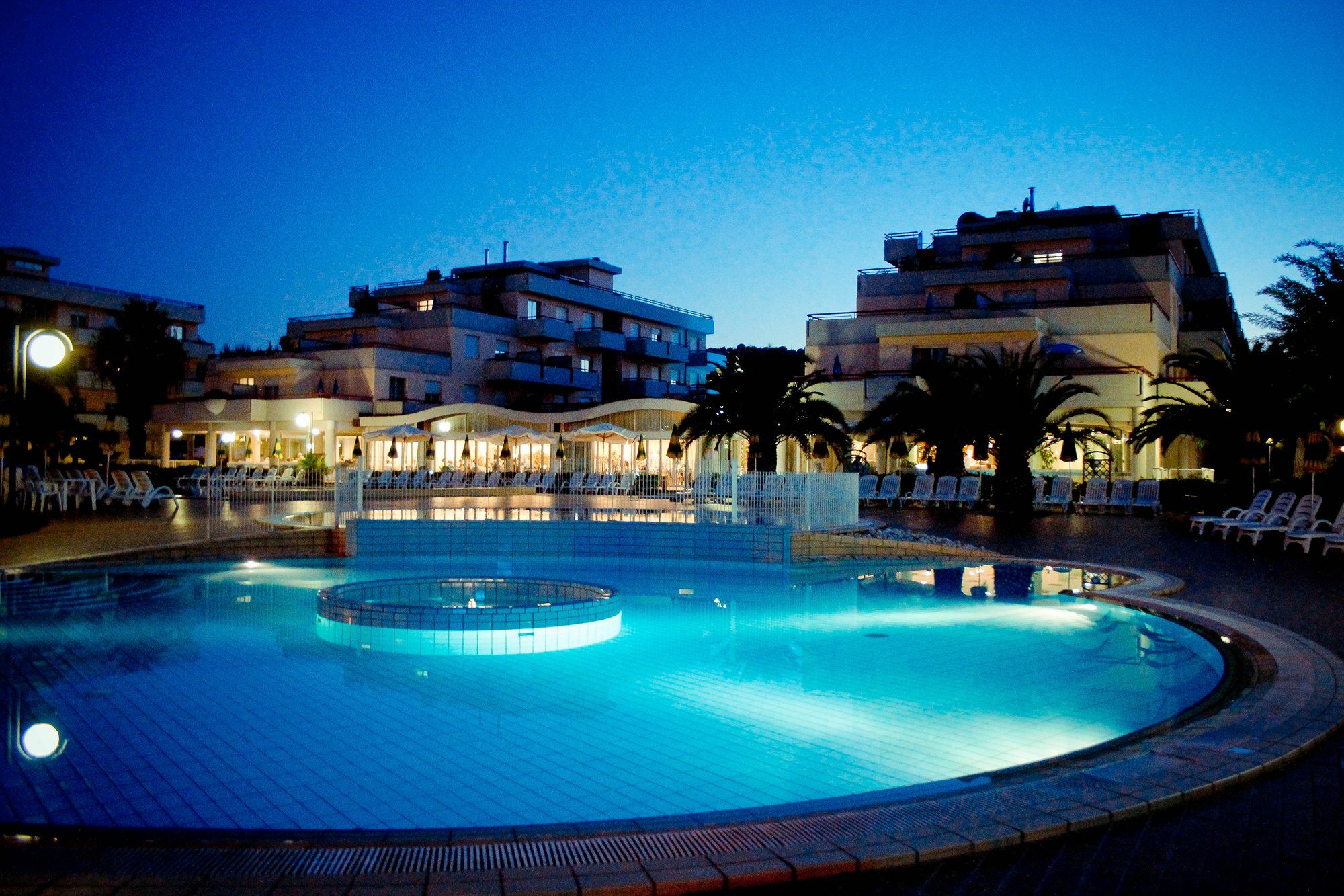 Ihr Residence Hotel Le Terrazze Гроттамаре Экстерьер фото